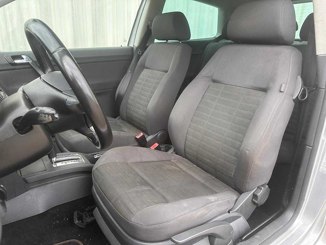 Volkswagen polo 1.4 16v optive, 5-ztd-24 - afbeelding 14 van  15