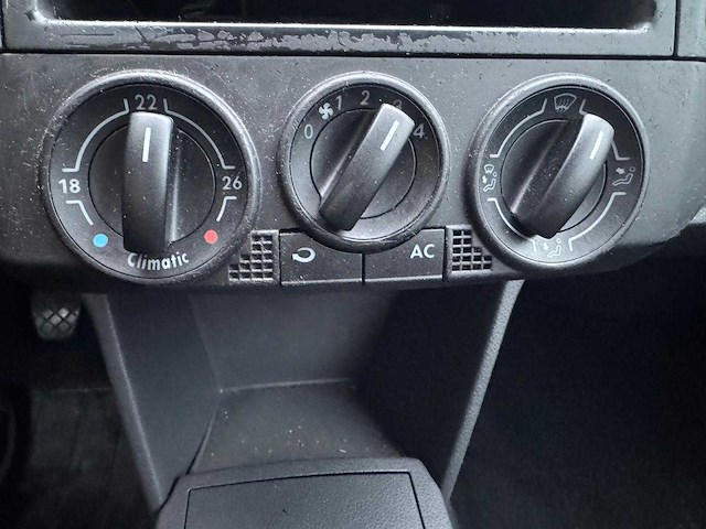 Volkswagen polo 1.4-16v optive 73-xl-fs - afbeelding 1 van  6