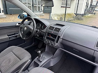 Volkswagen polo 1.4-16v optive 73-xl-fs - afbeelding 9 van  13