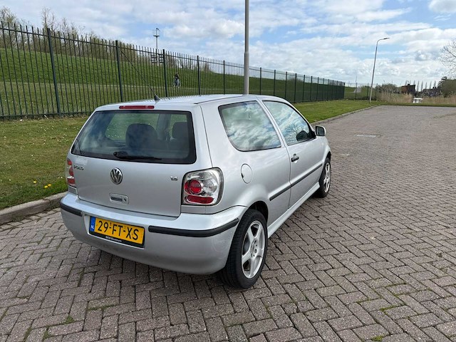 Volkswagen polo 1.4 16v trendlin automaat, 29-ft-xs - afbeelding 9 van  16