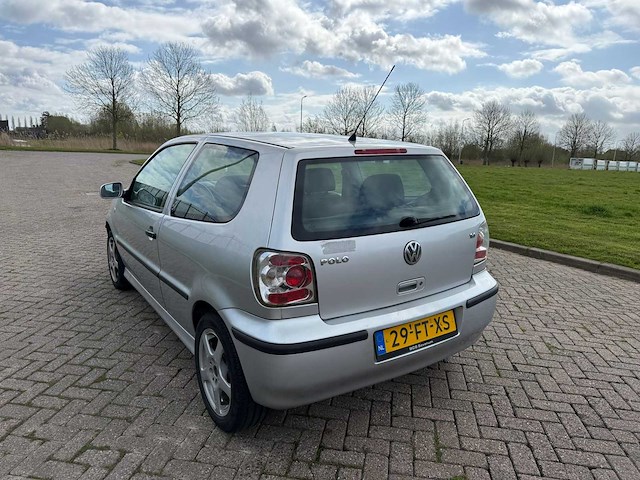 Volkswagen polo 1.4 16v trendlin automaat, 29-ft-xs - afbeelding 11 van  16