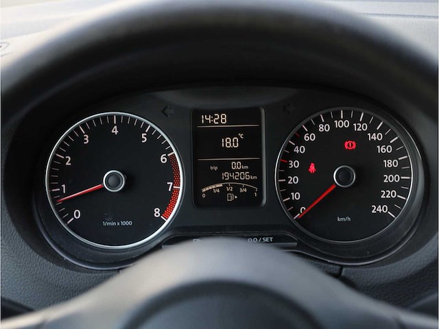 Volkswagen polo 1.4-16v trendline 2009, r-346-hb - afbeelding 8 van  36