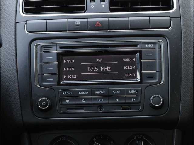 Volkswagen polo 1.4-16v trendline 2009, r-346-hb - afbeelding 9 van  36