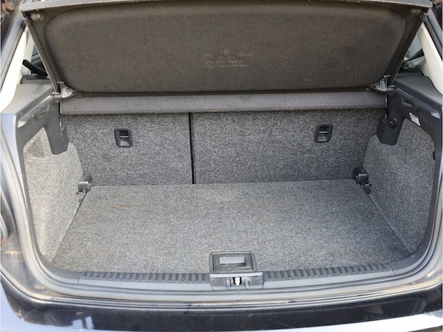 Volkswagen polo 1.4-16v trendline 2009, r-346-hb - afbeelding 15 van  36