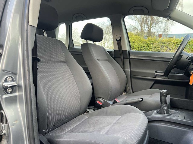 Volkswagen polo 1.4-16v turijn 2005 | 78-rh-pp - afbeelding 9 van  25