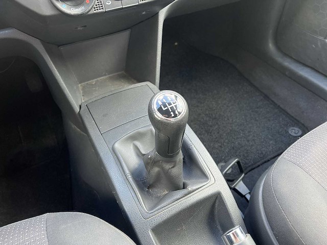 Volkswagen polo 1.4-16v turijn 2005 | 78-rh-pp - afbeelding 16 van  17