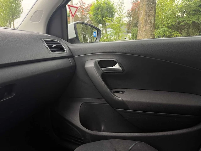 Volkswagen polo 1.4 tdi bluemotion * gn-761-n - afbeelding 11 van  11