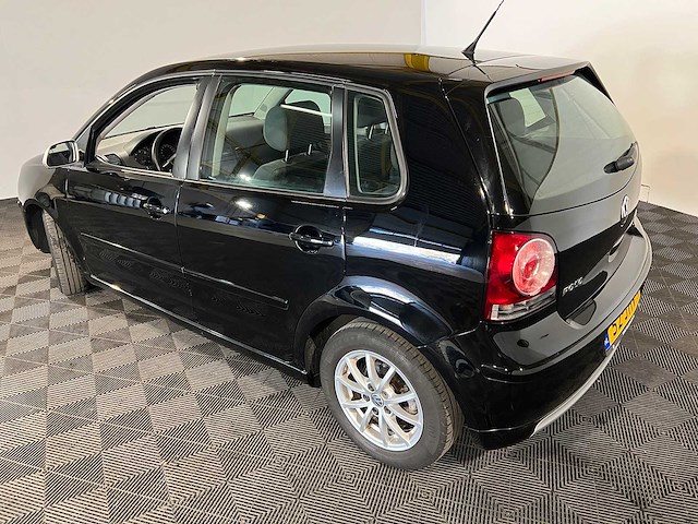 Volkswagen polo 1.4 tdi trendl bluem, 52-jhv-4 - afbeelding 10 van  19
