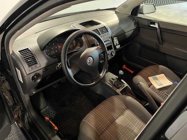 Volkswagen polo 1.4 tdi trendl bluem, 52-jhv-4 - afbeelding 18 van  19