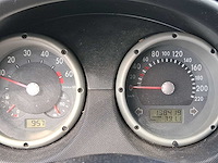 Volkswagen polo 1.4 trendline 2001 | 26-hk-kg - afbeelding 16 van  21