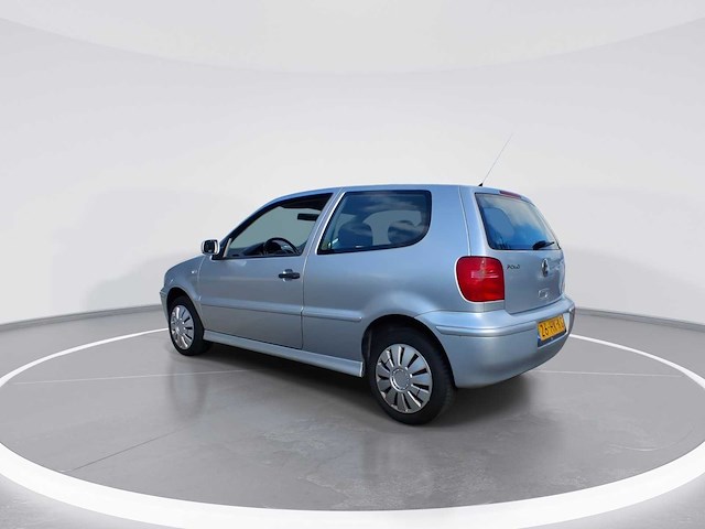 Volkswagen polo 1.4 trendline 2001 | 26-hk-kg - afbeelding 18 van  21
