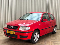 Volkswagen polo 1.4 trendline 2001 - afbeelding 1 van  17