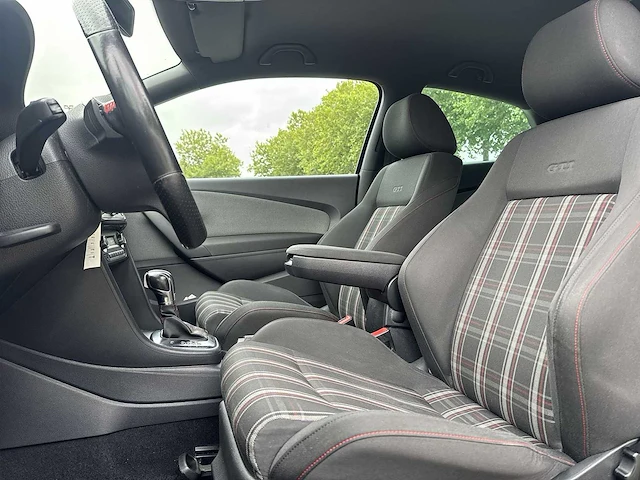 Volkswagen polo 1.4 tsi gti | hd-026-t - afbeelding 21 van  38