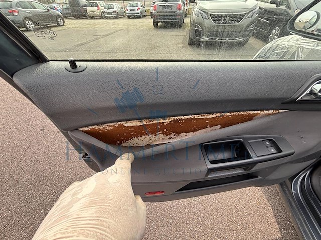 Volkswagen polo 1.4i 16v base 75 at, 2005 - afbeelding 2 van  38