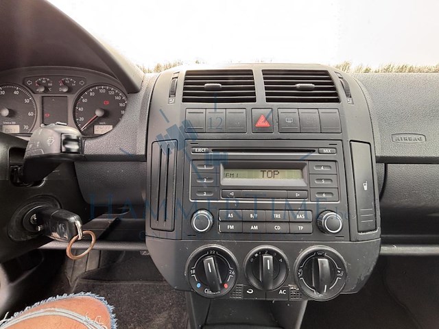 Volkswagen polo 1.4i 16v base 75 at, 2005 - afbeelding 8 van  38