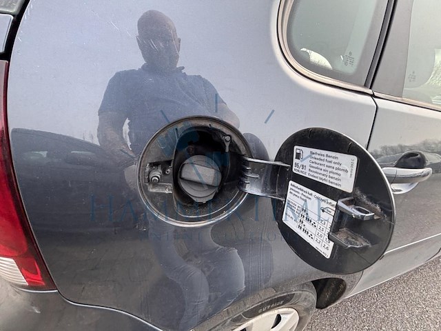 Volkswagen polo 1.4i 16v base 75 at, 2005 - afbeelding 17 van  38