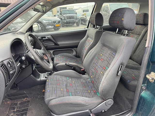 Volkswagen polo 1.6 - 1996 | yountimer | nv-vf-24 iaw - afbeelding 7 van  9