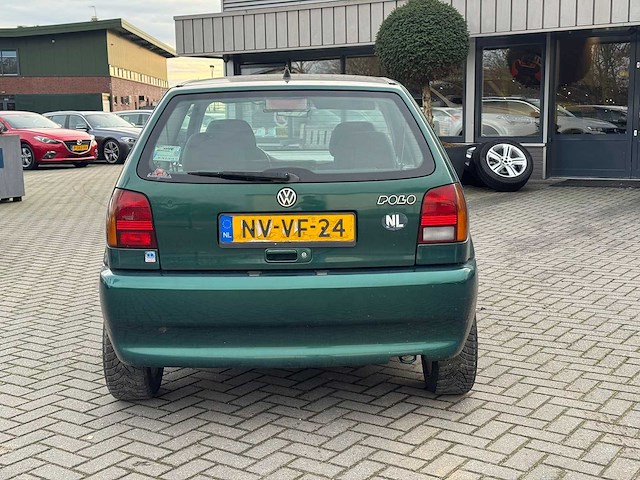 Volkswagen polo 1.6 - 1996 | yountimer | nv-vf-24 - afbeelding 2 van  9