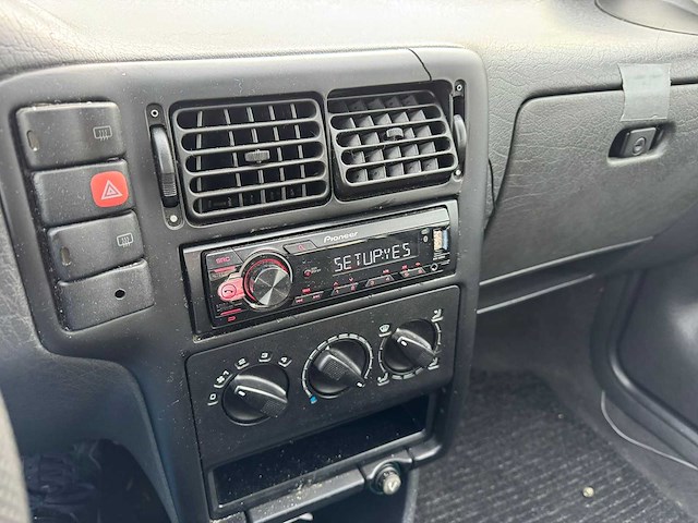 Volkswagen polo 1.6 - 1996 | yountimer | nv-vf-24 - afbeelding 6 van  9