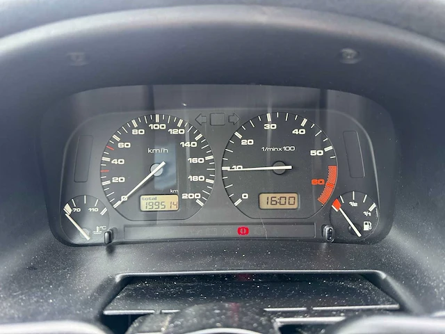 Volkswagen polo 1.6 - 1996 | yountimer | nv-vf-24 - afbeelding 5 van  9