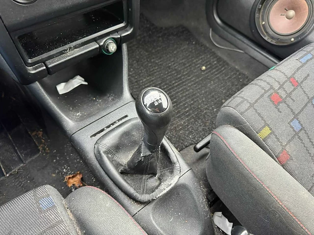Volkswagen polo 1.6 - 1996 | yountimer | nv-vf-24 - afbeelding 7 van  9