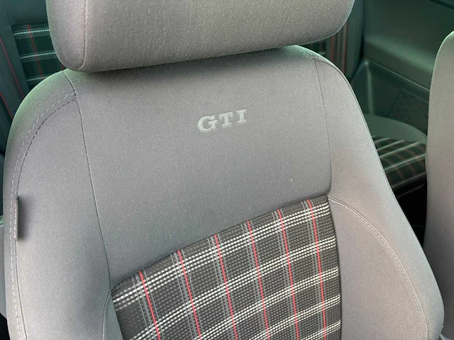 Volkswagen polo 1.8 gti, 73-zp-rt - afbeelding 22 van  29