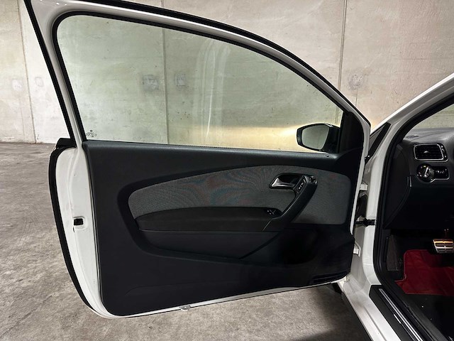Volkswagen polo gti 1.4 tsi 180pk 2011 automaat, jtl-90-x - afbeelding 20 van  37