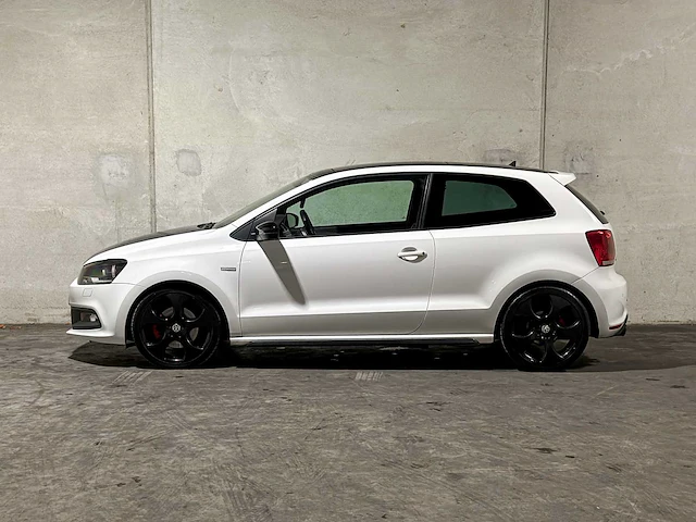 Volkswagen polo gti 1.4 tsi 180pk 2011 automaat, jtl-90-x - afbeelding 2 van  37