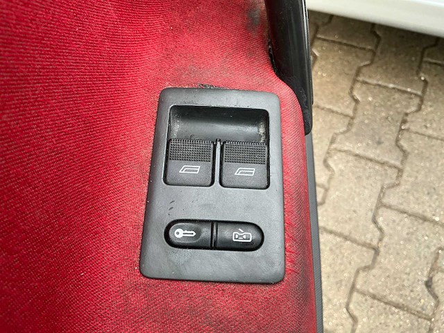 Volkswagen polo gti 1.6 16v 6n2 personenauto - afbeelding 14 van  36