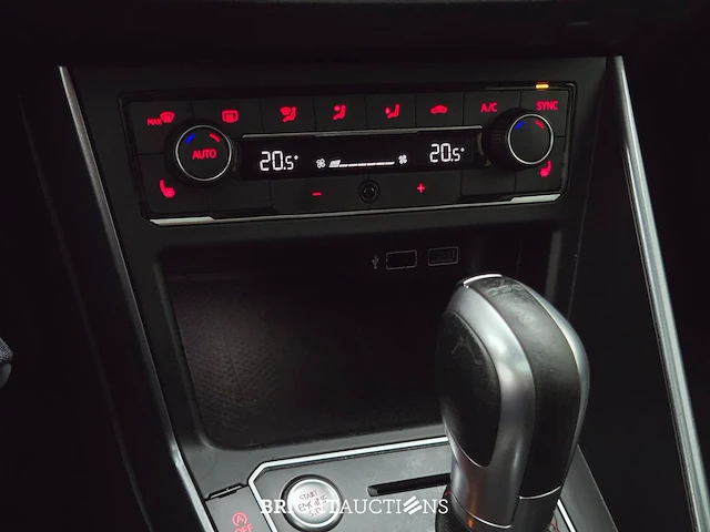 Volkswagen polo gti 2.0 tsi 200pk 2018, s-353-vl - afbeelding 5 van  69