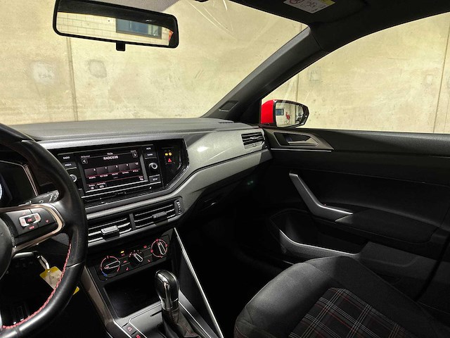 Volkswagen polo gti 2.0 tsi 200pk 2019, s-110-lz - afbeelding 11 van  43