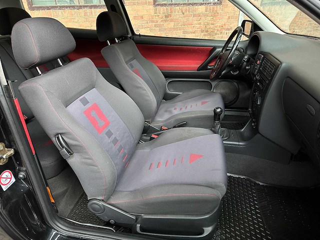 Volkswagen polo gti 6n pre-facelift 125pk 1999 - afbeelding 42 van  44