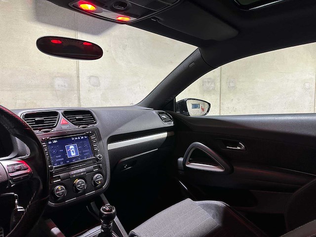 Volkswagen scirocco 1.4 tsi highline 122pk 2009, j-351-jg - afbeelding 14 van  45