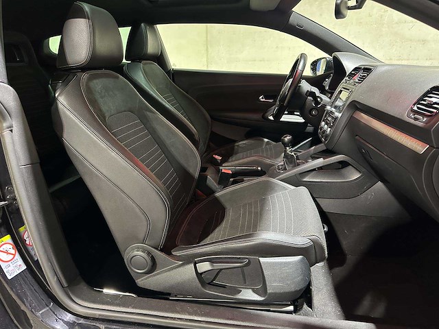 Volkswagen scirocco 1.4 tsi highline 122pk 2009, j-351-jg - afbeelding 29 van  45