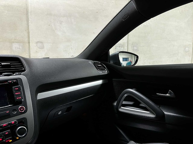 Volkswagen scirocco 1.4 tsi highline 122pk 2014 (origineel-nl), 04-zlf-5 - afbeelding 22 van  38