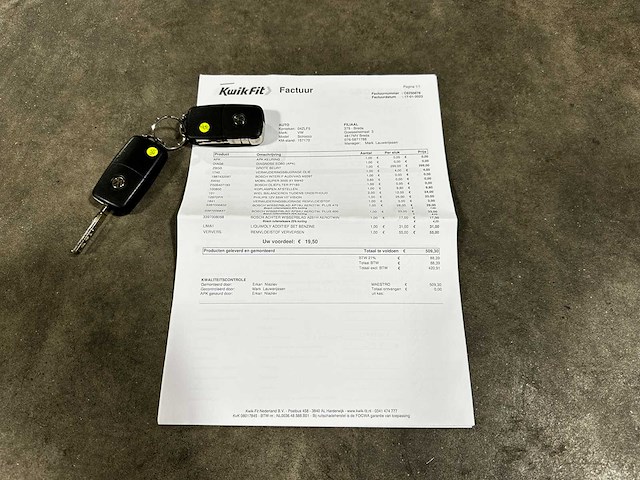 Volkswagen scirocco 1.4 tsi highline 122pk 2014 (origineel-nl), 04-zlf-5 - afbeelding 34 van  38