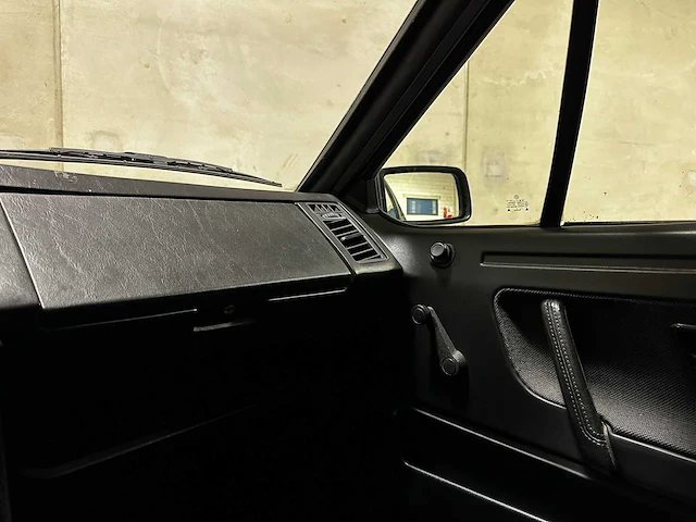 Volkswagen scirocco 1.8 gt ii injection 95pk 1991, 69-zl-df -oldtimer- - afbeelding 22 van  46