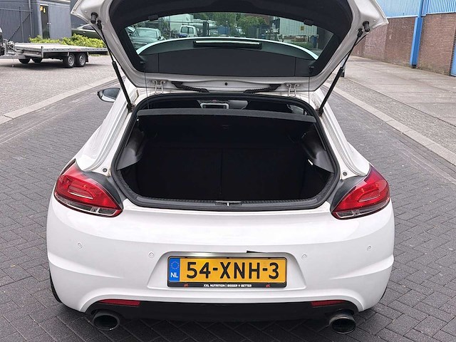 Volkswagen scirocco 2.0 tsi | 54-xnh-3 i - afbeelding 18 van  27