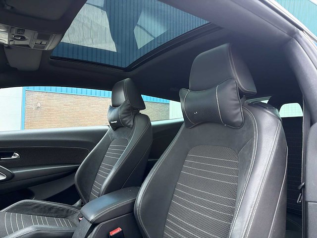 Volkswagen scirocco 2.0 tsi | 54-xnh-3 i - afbeelding 24 van  27