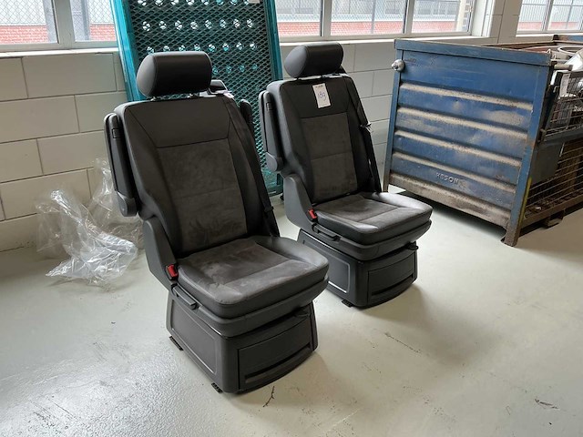 Volkswagen stoelen (2x) - afbeelding 2 van  5
