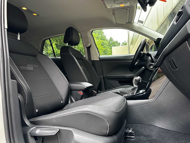 Volkswagen t-cross 1.0 tsi life 110pk 2021 (origineel-nl), n-490-hv - afbeelding 21 van  31
