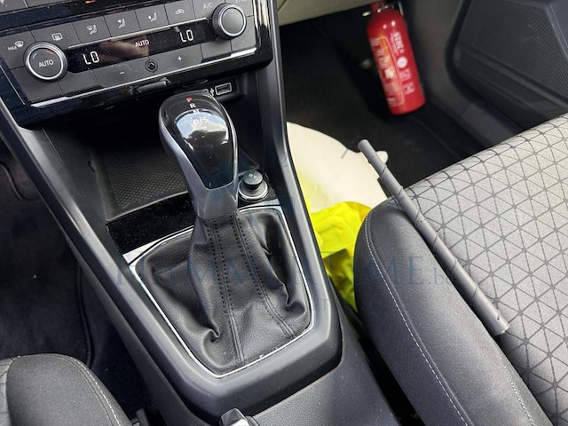 Volkswagen t-cross 1.0 tsi life opf dsg 115 at,2019 - afbeelding 4 van  31