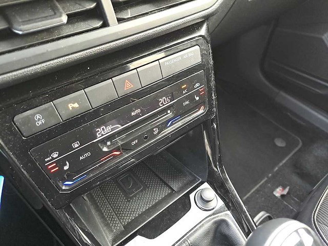 Volkswagen t-cross 1.0 tsi style 2022 | n-141-xd - afbeelding 13 van  25