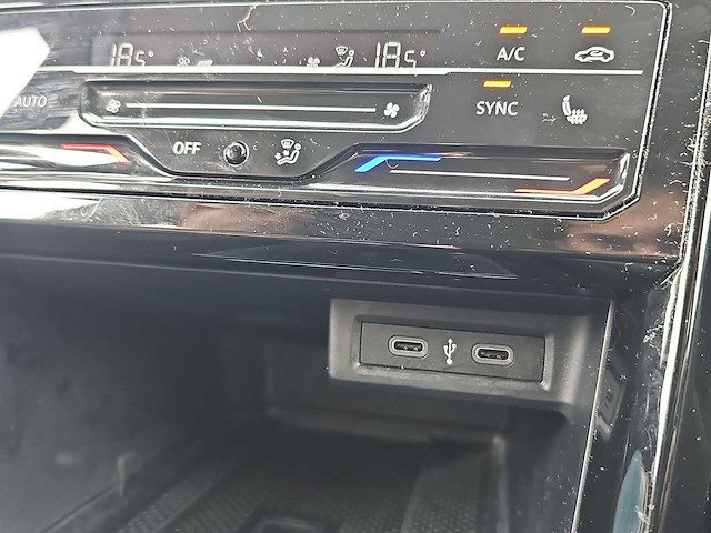 Volkswagen t-cross 1.0 tsi style 2022 | n-141-xd - afbeelding 21 van  28