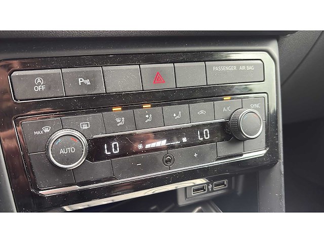 Volkswagen t-cross tsi, hlh-10-z - afbeelding 14 van  16