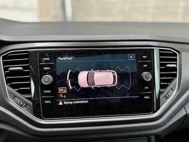 Volkswagen t-roc 1.0 tsi style 116hp 2018 (original-nl) 75.852 km, rs-137-v - afbeelding 21 van  40