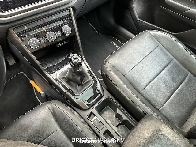 Volkswagen t-roc 1.0 tsi style 116hp 2018 (original-nl) 75.852 km, rs-137-v - afbeelding 19 van  40