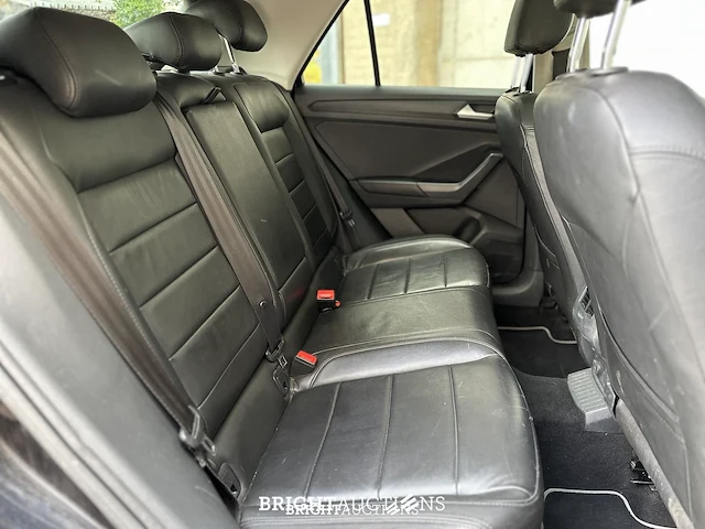 Volkswagen t-roc 1.0 tsi style 116hp 2018 (original-nl) 75.852 km, rs-137-v - afbeelding 30 van  40