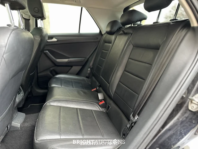 Volkswagen t-roc 1.0 tsi style 116hp 2018 (original-nl) 75.852 km, rs-137-v - afbeelding 27 van  40