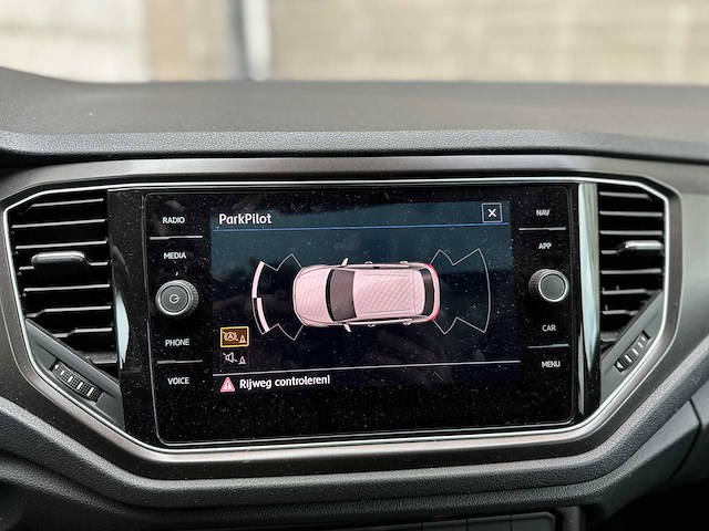 Volkswagen t-roc 1.0 tsi style 116pk 2018 (origineel-nl) 75.852 km, rs-137-v - afbeelding 27 van  39
